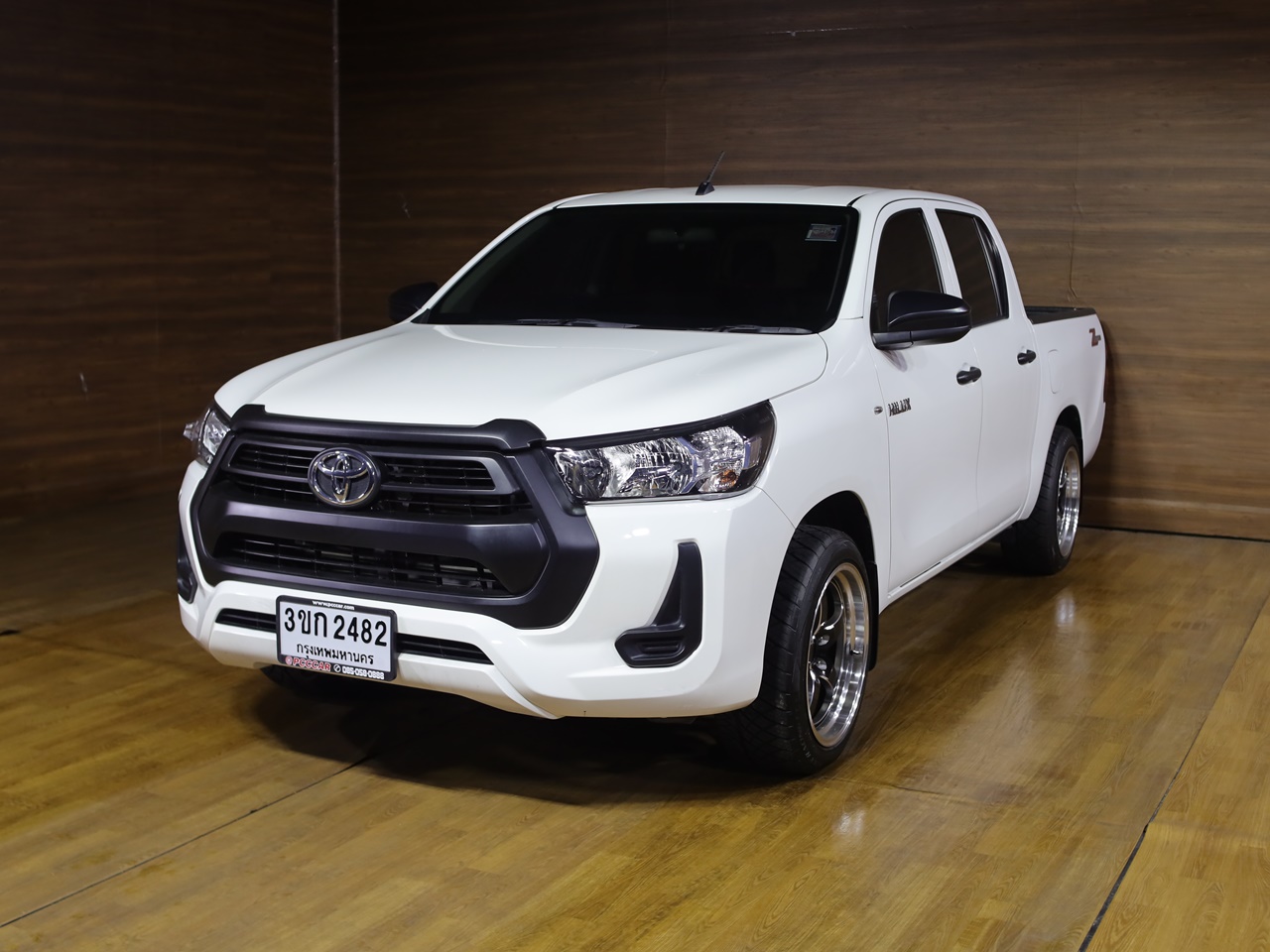 TOYOTA REVO (ปี15-20) DOUBLE CAB  MT ดีเซล